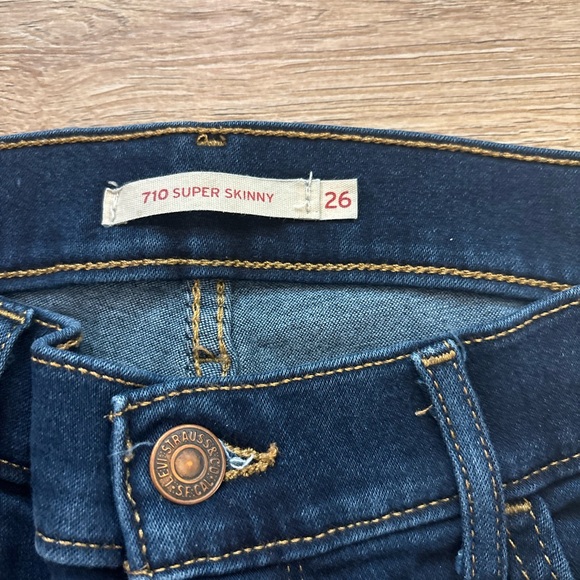 Levi Strauss Dark Blue 710 Super Skinny Jeans - Picture 3 of 6